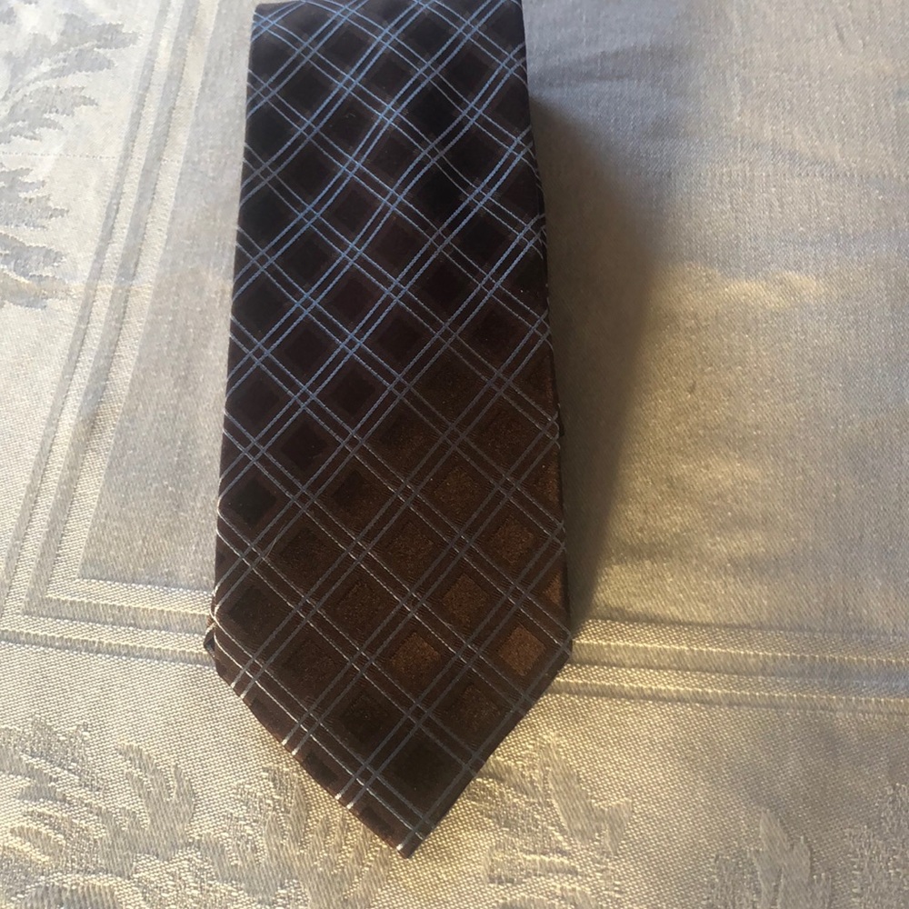 Geoffrey bean silk tie p183